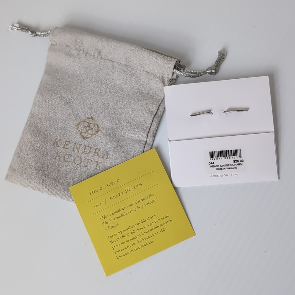 Kendra Scott Charm Pendant Silver - Picture 6 of 7